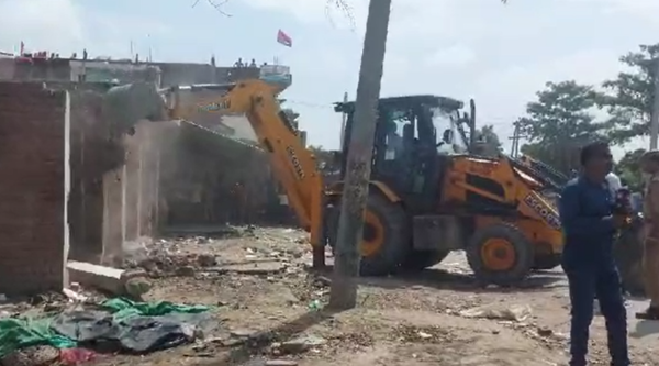 Bahraich Bulldozer