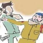 attack on police mens, during police proceeding