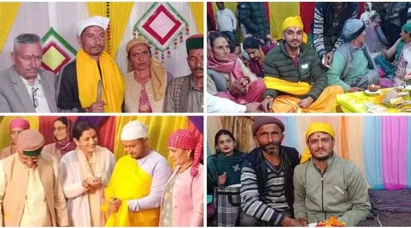 This also happens: A wedding procession of 4 brothers of the same family takes place together.