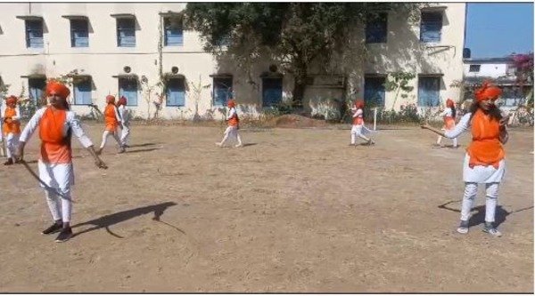 On the birthday of Jagadguru Mauli Sarkar, self-defense training was given to girl students by the organization J.M.P Foundation
