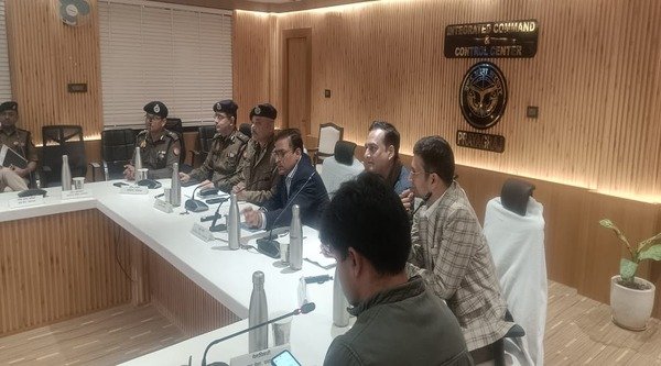 Before the Chief Minister's visit, Principal Secretary Urban Development, Principal Secretary PWD and ADG reviewed the preparations.