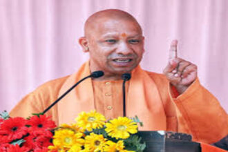 Congress leader is roaming around with the bag of Palestine, we are sending youth to Israel: CM Yogi