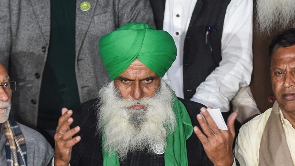 Attempt to remove Dallewal from the border: Farmers increased vigil