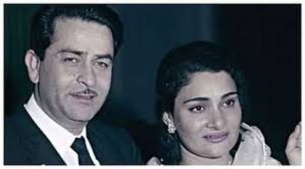 Raj Kapoor's in-laws house was in Jabalpur, many scenes of the film Teesri Kamas were shot here