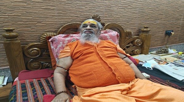 Commitment to take the state on the path of progress is visible in the activities of CM Yogi: Swami Vasudevanand Saraswati