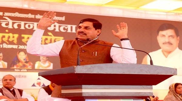 Chief Minister Dr. Yadav congratulated the personalities honored with Padmashree.