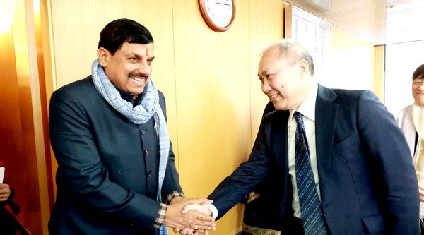 Chief Minister Dr. Yadav and JETRO President Mr. Kataoka had a detailed discussion on Japanese investment in Madhya Pradesh.