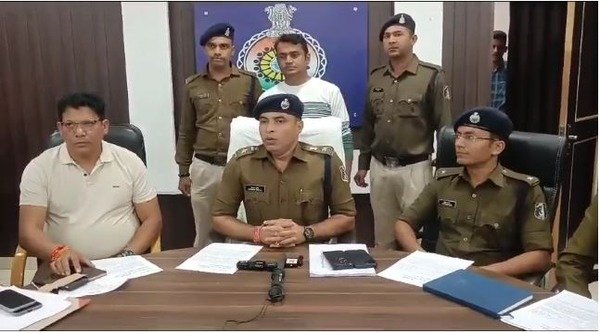 Suspecting wife of having illicit affair, husband blows up car in Bhilai, makes remote from YouTube to blast car