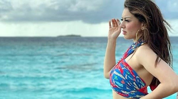 HANSIKA MOTWANI in trouble: Sister-in-law filed a case of domestic violence