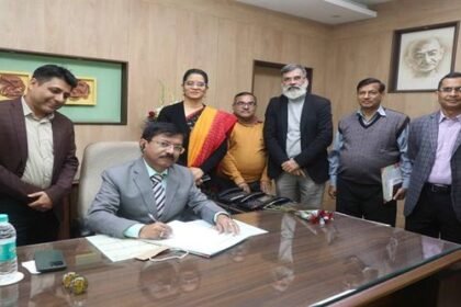 State Election Commissioner Shri Manoj Srivastava took charge