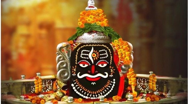 Crowds gathered to see Baba Mahakal and Ramlala in the New Year