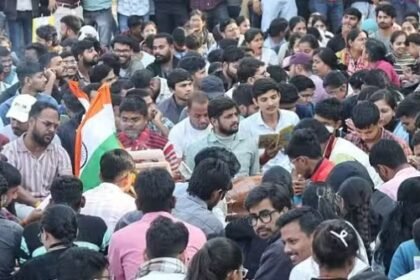 Two MPPSC candidates who were going to protest were sent to jail