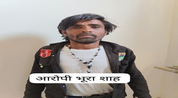 Indore: Couple selling drugs in burqa arrested