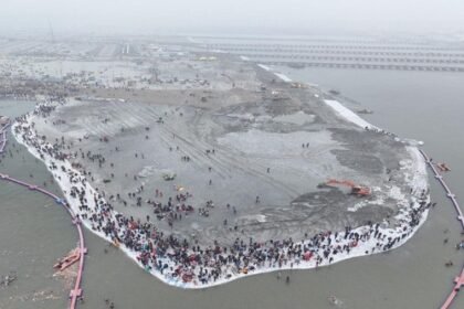 Yogi government's Bhagiratha effort, every hour 2 lakh devotees will be able to take bath at Sangam Nose