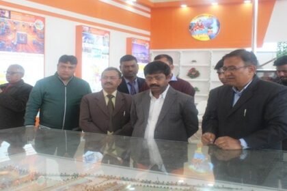 Tourists will also be able to see International Film City in Mahakumbh