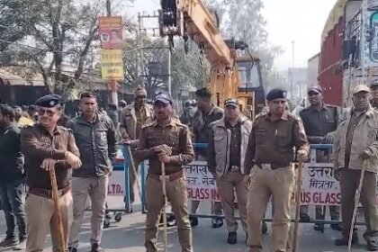 Clash between Umesh's supporters and police