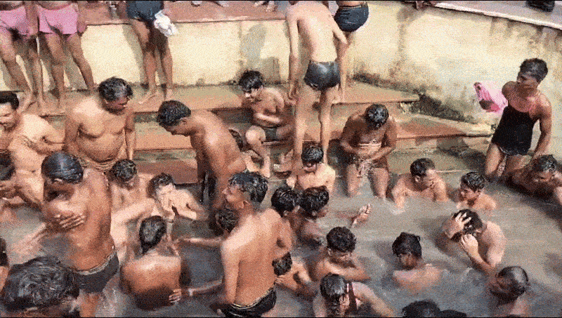 Tamiya: A dip of faith in the harsh cold, offering of sesame and jaggery to Bholenath