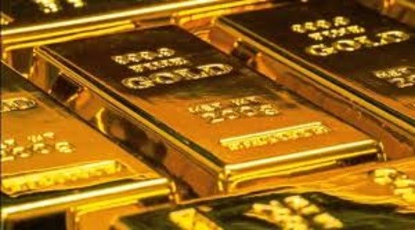 Gold price rises again, silver falls