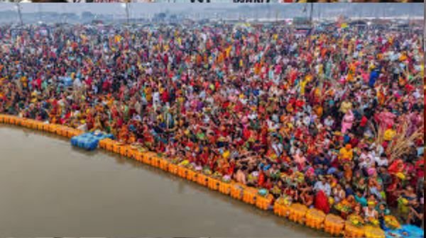 Seeing the grand event of Mahakumbh, the saint said - Bhagiratha became CM Yogi