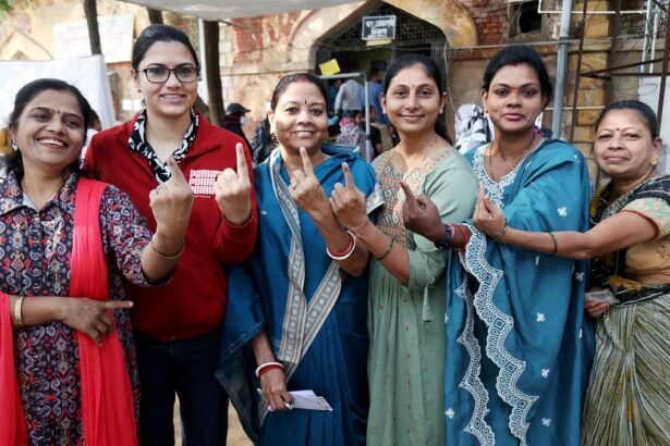 "राष्ट्रीय मतदाता दिवस 2025, 25 जनवरी को मनाया जाता है, जिसका उद्देश्य भारतीय लोकतंत्र में मतदान के महत्व के बारे में जागरूकता फैलाना है।