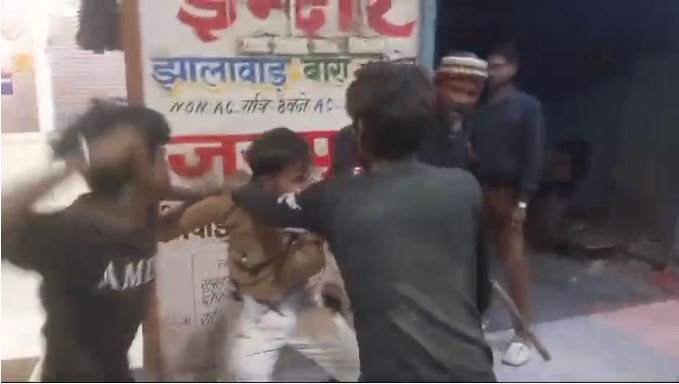 Fighting for not paying money for Gutkha