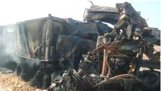 RAIPUR: Trailer filled with coal hits gypsum