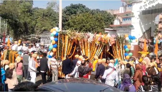 A grand city kirtan was organized in the city on the occasion of Guru Ravidas birth anniversary.