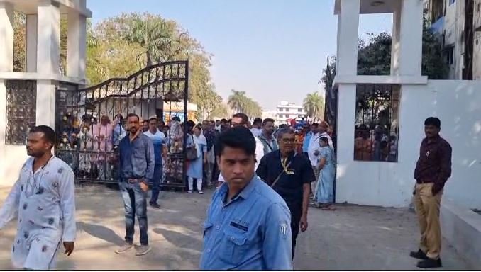 Asaram reached Ashram after 12 years, supporters welcomed him at the gate