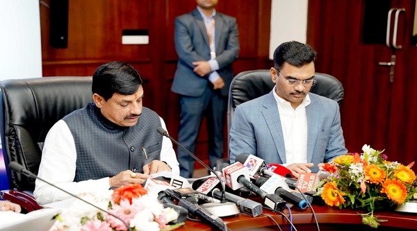 After returning from Japan trip, Chief Minister Dr. Yadav held a press conference in New Delhi.