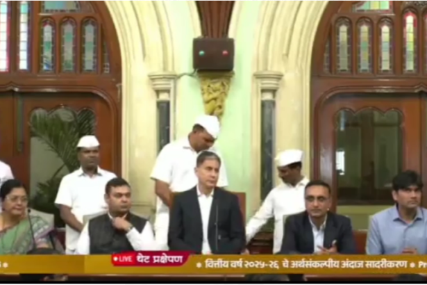 MUMBAI NAGAR NIGAM BUDGET: Budget of Rs 74 thousand crore presented, free education till class 10th, construction of 32,000 houses.