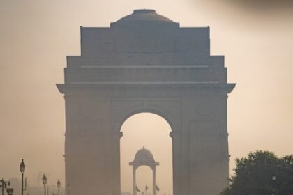 Public holiday, schools and banks will remain closed on 5th February.