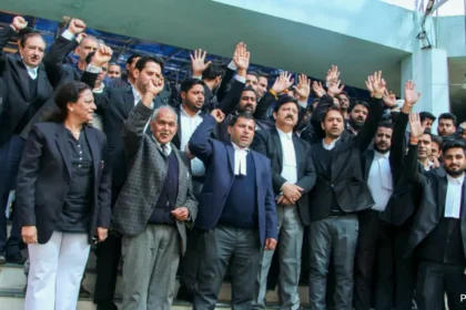 वकील एक्ट संशोधन बिल पर बवाल: सरकार ने लिया यू-टर्न