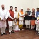 UTTARKASHI: Chardham pilgrim priests invited PM Modi to 'Chardham'