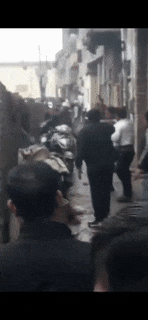 Fight and stone pelting between two parties in Mantola police station area,