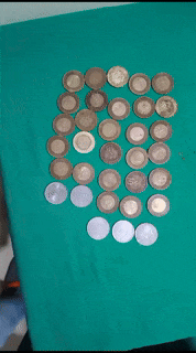 The patient reached the hospital after stomach ache, 33 coins were found in the operation, the weight was 247 grams.