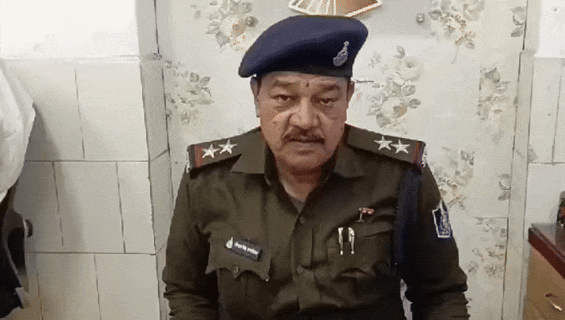 INDORE: Woman dies after falling from train