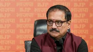 Raisen: Speeding uncontrolled dumper rammed into temple wall
