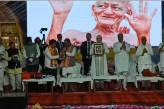 Union Home Minister Amit Shah reached Dongargarh, paid tribute to Acharya Vidyasagar Ji Maharaj on his death anniversary.