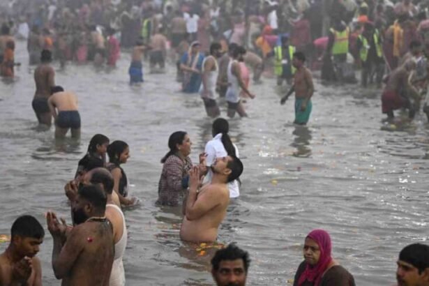 महाकुंभ में अश्लील सामग्री का फैलाव: महिलाओं के वीडियो का गलत इस्तेमाल