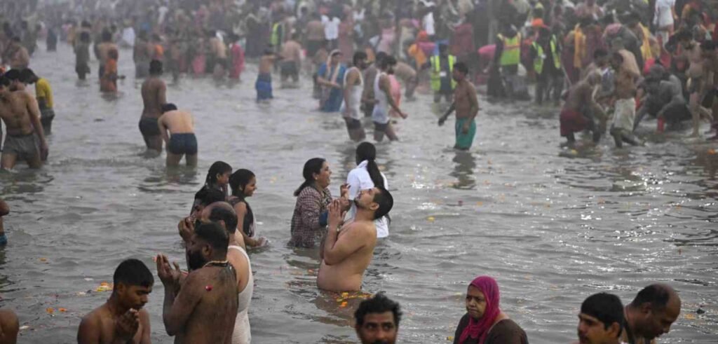 महाकुंभ में अश्लील सामग्री का फैलाव: महिलाओं के वीडियो का गलत इस्तेमाल