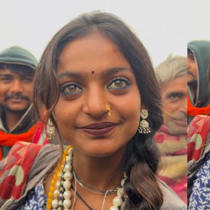 महाकुंभ 2025 की वायरल स्टार मोनालिसा को मिला नया प्रोजेक्ट: भारी फीस में एक ज्वेलरी ब्रांड का प्रचारमोनालिसा, जो महाकुंभ 2025 के दौरान अपनी आकर्षक सुंदरता और प्रभावशाली उपस्थिति के कारण रातों-रात सनसनी बन गईं, एक बार फिर सुर्खियों में हैं। अपनी प्राकृतिक आकर्षण के कारण लाखों लोगों का ध्यान आकर्षित करने वाली इस वायरल स्टार को अब एक नया और मंहगा प्रोजेक्ट मिला है। वह अब एक प्रमुख ज्वेलरी ब्रांड का प्रचार करेंगी, जिसके लिए उन्हें ₹15 लाख की भारी फीस मिलेगी।महाकुंभ से स्टारडम तक की यात्रामोनालिसा की यात्रा महाकुंभ के पवित्र मैदानों से लेकर मनोरंजन की दुनिया के ग्लिट्ज और ग्लैम तक बेहद अद्वितीय रही है। उनकी आकर्षक आंखों और effortless सुंदरता ने उन्हें इंटरनेट पर एक सनसनी बना दिया, और उन्हें "मोनालिसा" पेंटिंग से भी तुलना की जाने लगी। इस नई प्रसिद्धि ने उन्हें न केवल सुर्खियों में लाया बल्कि फिल्म और विज्ञापन उद्योगों में शानदार अवसर भी दिए।हाल ही में, मोनालिसा को अपनी डेब्यू फिल्म "डायरी ऑफ मणिपुर" के लिए साइन किया गया, जिसका निर्देशन प्रसिद्ध फिल्मकार सन्नूज मिश्रा कर रहे हैं। इस प्रोजेक्ट के लिए उन्हें ₹1 लाख का साइनिंग अमाउंट और ₹21 लाख की कुल फीस मिल रही है। लेकिन उनका करियर यहीं नहीं रुकता।एक शानदार नया डीलमोनालिसा की प्रचार टीम से जुड़े सूत्रों के मुताबिक, अब उन्हें एक प्रसिद्ध ज्वेलरी ब्रांड द्वारा अप्रोच किया गया है। इस सहयोग के लिए उन्हें ₹15 लाख की भारी फीस मिलेगी, जो उन्हें उद्योग में एक और प्रतिष्ठित व्यक्तित्व के रूप में स्थापित करेगा। इस डील के तहत, मोनालिसा 14 फरवरी को केरल में आयोजित होने वाले एक विशेष इवेंट में हिस्सा लेंगी।यह नया प्रोजेक्ट इस बात को दर्शाता है कि ब्रांड मोनालिसा की बढ़ती लोकप्रियता का लाभ उठाने के लिए उत्साहित हैं। उनकी वास्तविक अपील और सुलझी हुई पर्सनालिटी के कारण इस ज्वेलरी ब्रांड का प्रचार उनके फैंस के बीच खूब प्रभावित होगा।मोनालिसा की बढ़ती ऑनलाइन उपस्थितिफिल्मों और ब्रांड एंडोर्समेंट के अलावा, मोनालिसा ने यूट्यूब पर कंटेंट क्रिएशन में भी कदम रखा है। महाकुंभ से लौटने के बाद, उन्होंने नियमित रूप से वीडियो पोस्ट किए हैं, जिन्हें उनके फैंस से काफी सराहना मिली है। दर्शकों से जुड़ने की उनकी क्षमता ने उनकी ऑनलाइन फॉलोइंग को और भी बढ़ा दिया है, जिससे वह डिजिटल स्पेस में एक बहुमुखी इन्फ्लुएंसर बन चुकी हैं।आगे का सफरउनकी डेब्यू फिल्म जल्द ही रिलीज होने वाली है और कई ब्रांड डील्स पाइपलाइन में हैं, जिससे मोनालिसा का करियर तेजी से बढ़ता हुआ नजर आ रहा है। महाकुंभ में एक साधारण विक्रेता से लेकर एक घरेलू नाम बन चुकी मोनालिसा की कहानी इस बात का प्रेरणादायक उदाहरण है कि कैसे प्रतिभा और वास्तविकता अप्रत्याशित सफलता की ओर ले जाती है।जैसे ही वह अपनी आगामी जिम्मेदारियों, जैसे कि ज्वेलरी ब्रांड के प्रमोशन के लिए केरल जाने की तैयारी कर रही हैं, उनके फैंस बेसब्री से इंतजार कर रहे हैं कि उनके अगले कदम क्या होंगे। चाहे वह उनकी एक्टिंग डेब्यू हो या एंडोर्समेंट की दुनिया में कदम, मोनालिसा दिलों को छूने और स्टारडम की सीमाओं को फिर से परिभाषित करने में लगी हुई हैं।
