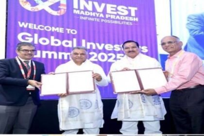 8 MoUs signed in front of Minister Tetwal and Parmar in skill development session