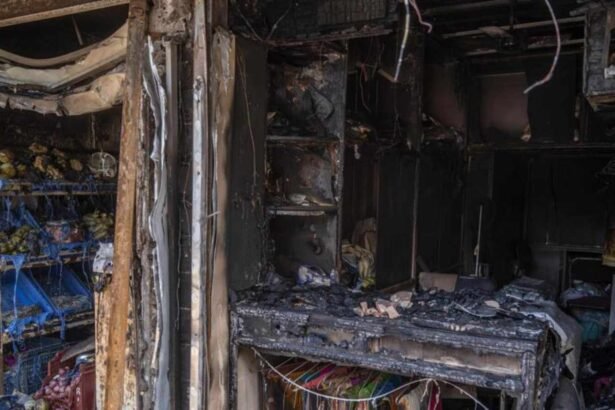 मुंबई में आधी रात को भयानक आग, जानिए कैसे बची 3 लोगों की जिंदगी!