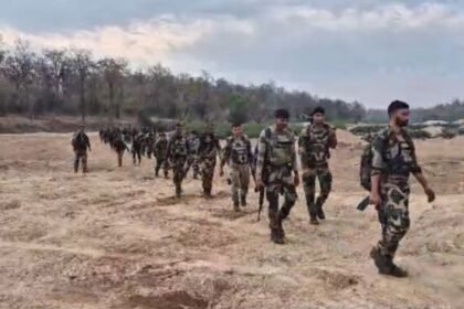 Pakhanjur Breaking: 4 Naxalites killed in encounter, soldiers took the bodies to the police station