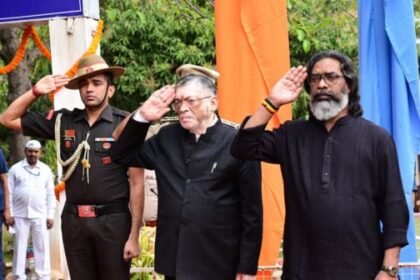 Governor and Chief Minister paid tribute to martyred CRPF jawan Sunil Kumar