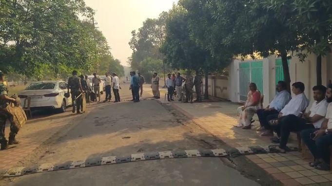 CBI raids three places in Bhilai, team reaches former CM and MLA's home