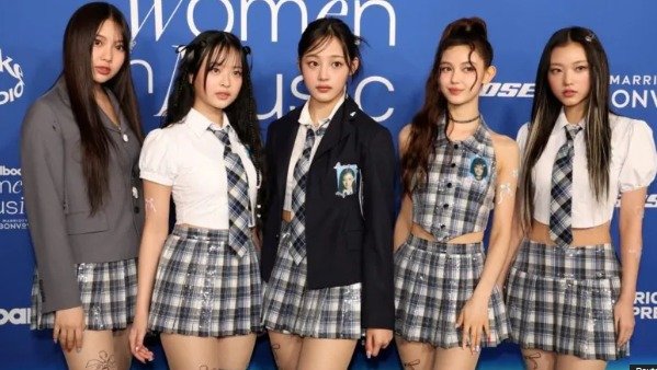 NewJeans K-pop group