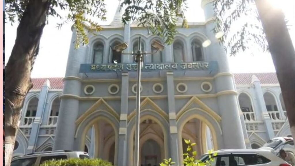 Under RTI, journalist will get free information and compensation of thousand rupees- HC