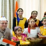 Chief Minister Dhami was colored in the color of PhulDei, celebrated folk festival with children!