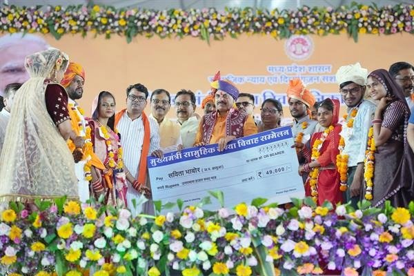 t was an amazing experience to attend the mass marriage of two thousand sisters